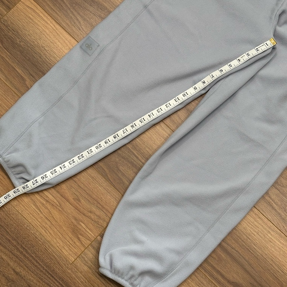 NEW Alo Polar Fleece High Waist Retreat Jogger in Winter Frost Size Large - Picture 15 of 16